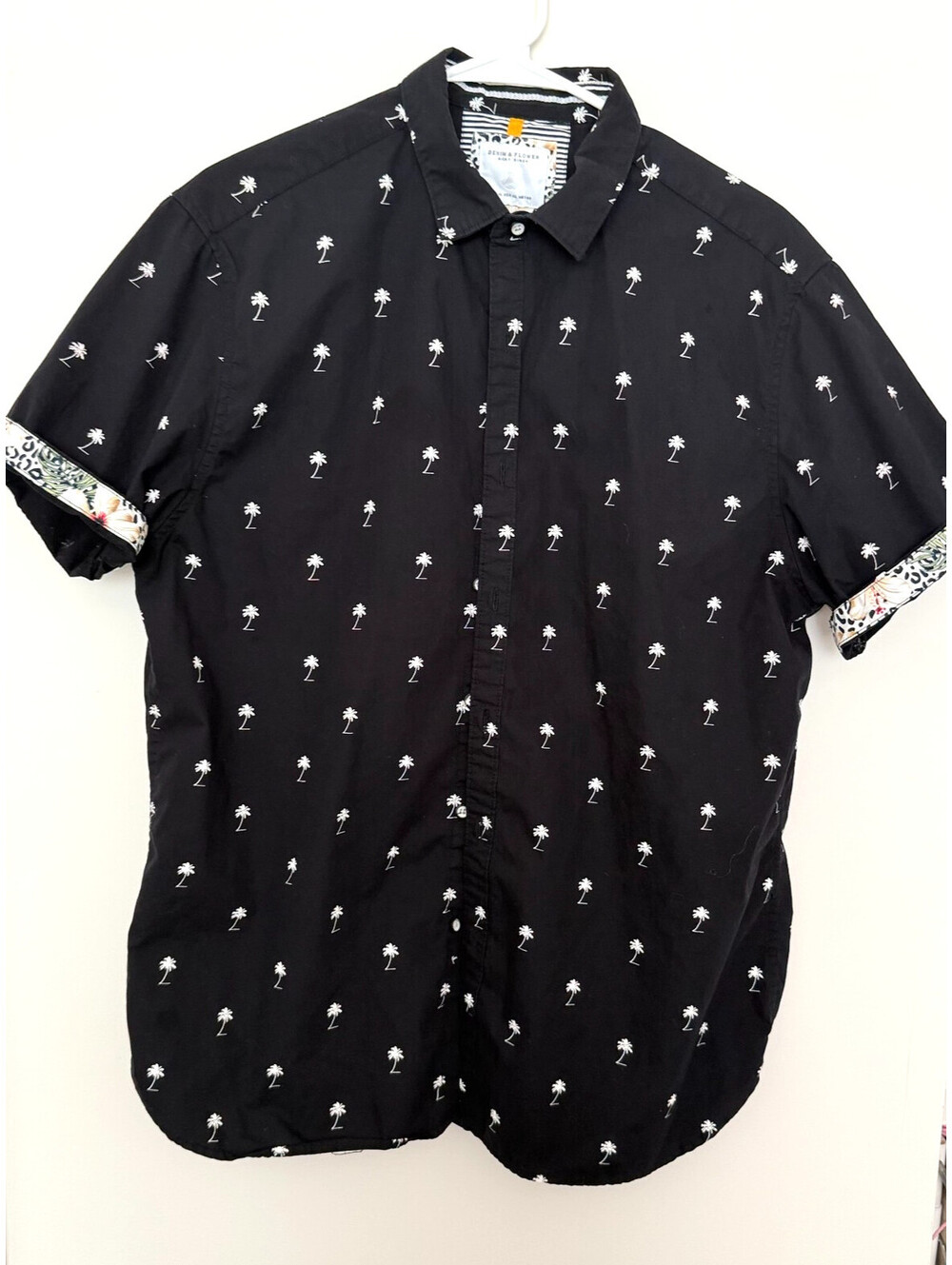 Men's Denim & Flower Ricky Singh Black Short-Sleeve Button-Up Shirt